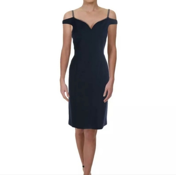 ELIE TAHARI 10 mini skirt with lace hem career cocktail navy